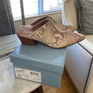 Seychelles Rendezvous Exotic natural mule Size 10